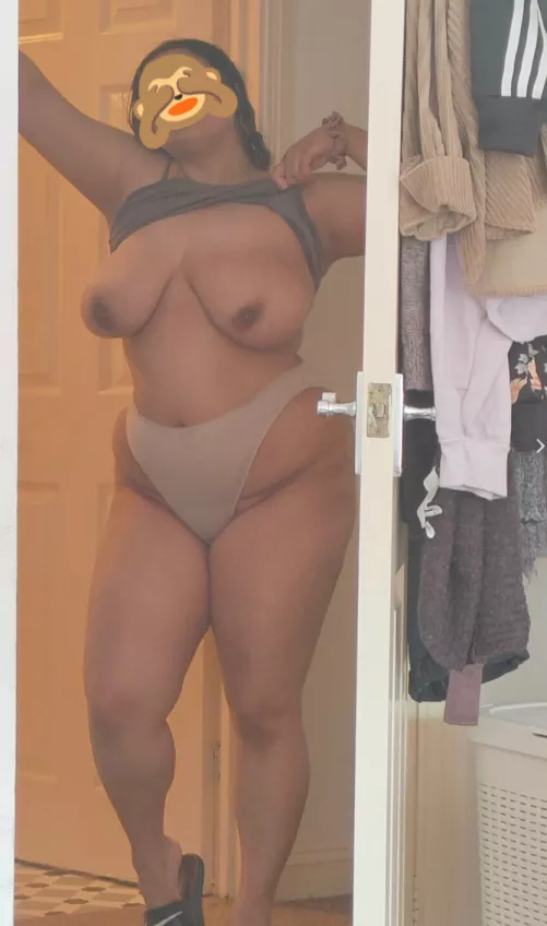 [F] Standing in the corridor wet out the shower and horny