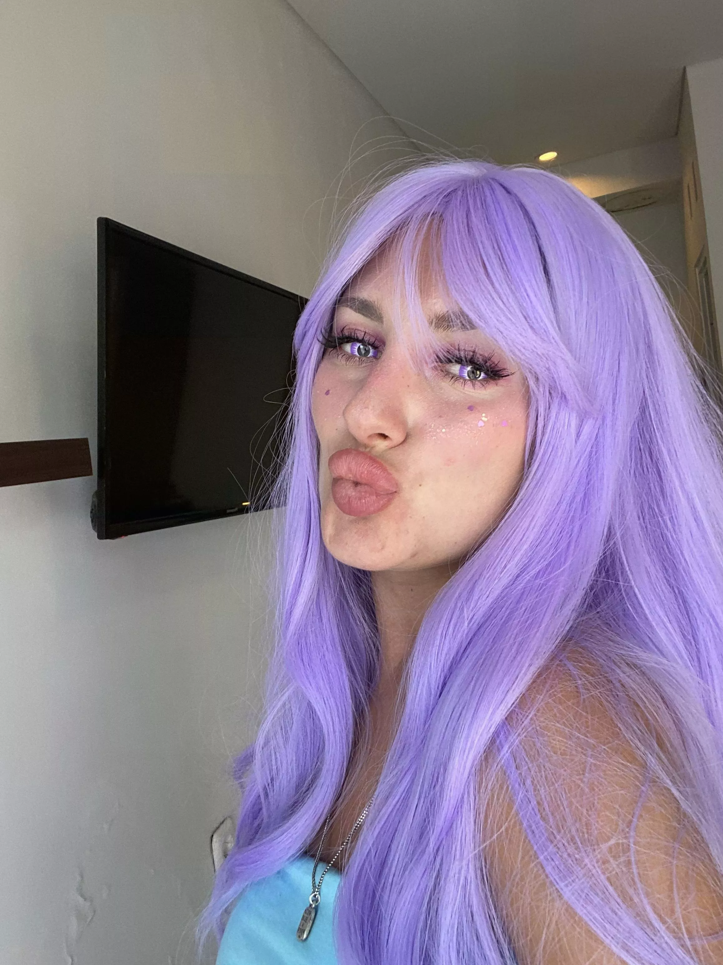 I can be your roommate