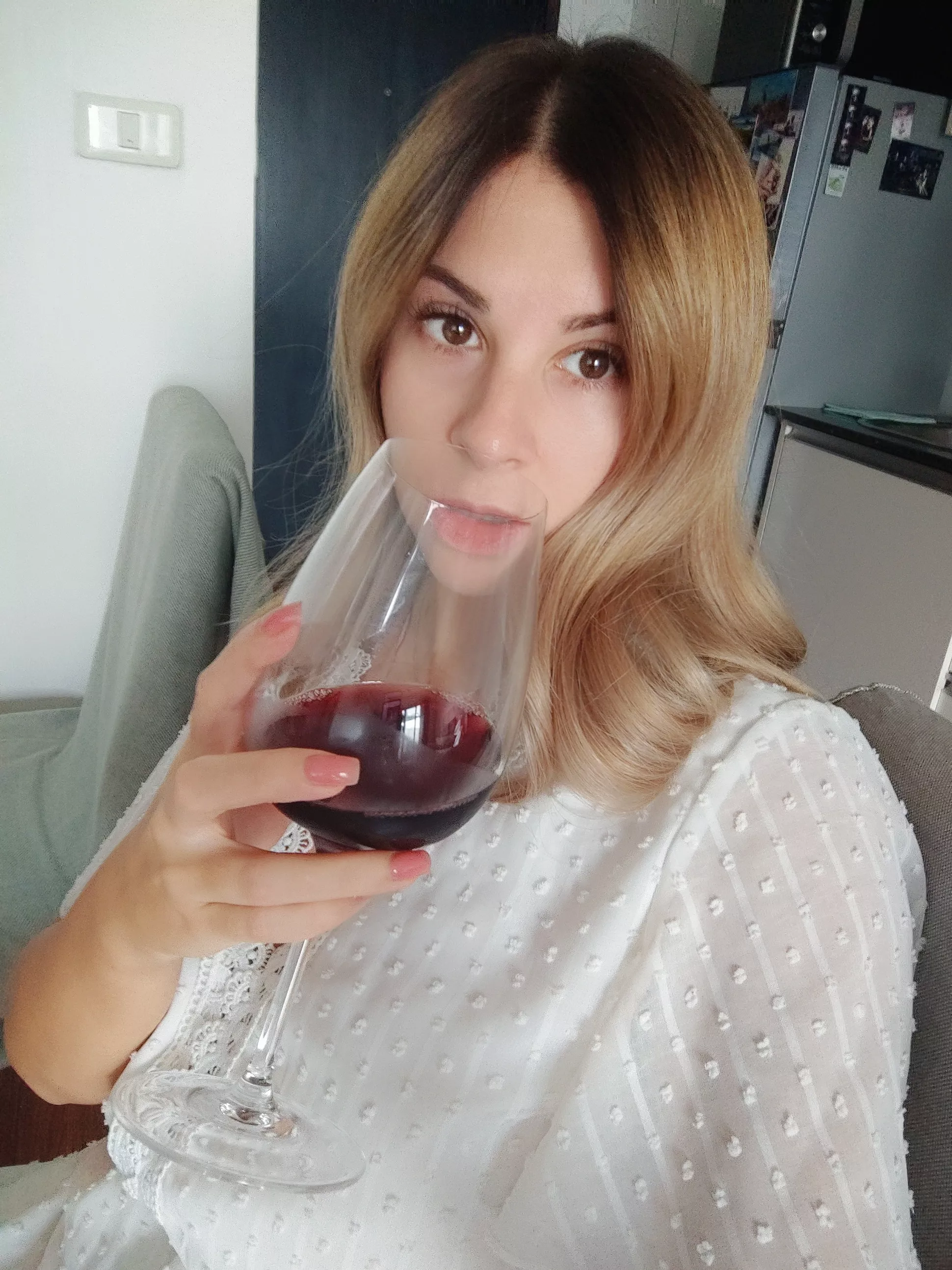 I love wine day at home🍷🍾💘 F33