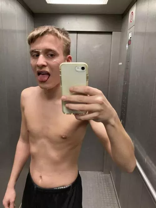 Just me the Elevator Slut!