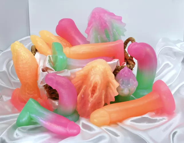 Keepin it fruity 🍑🍉🥭