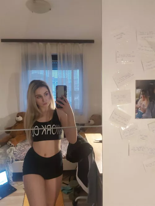 my mirror selfie game is unmatched ;)