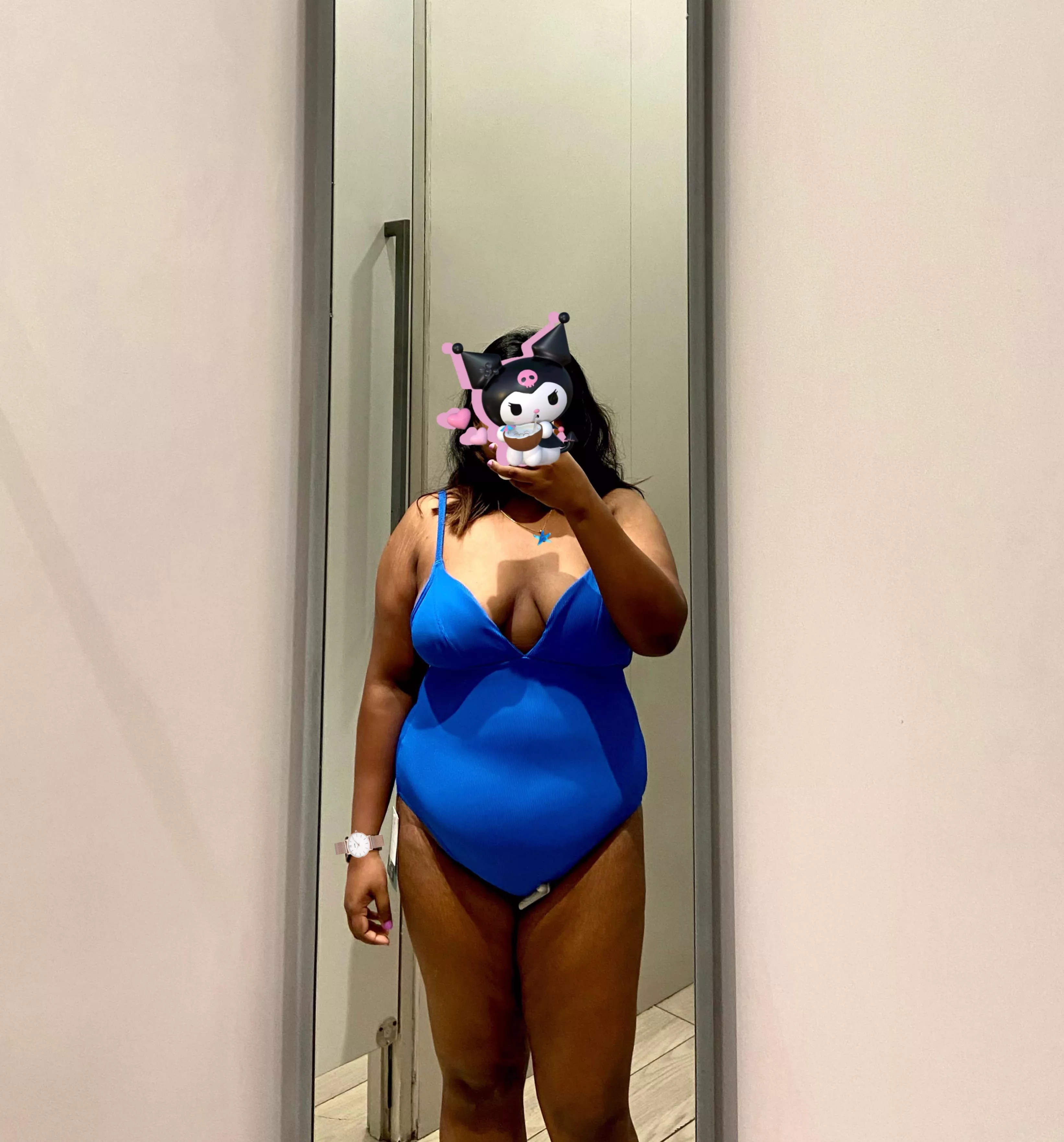 Vacation shopping. More to cum. [F]