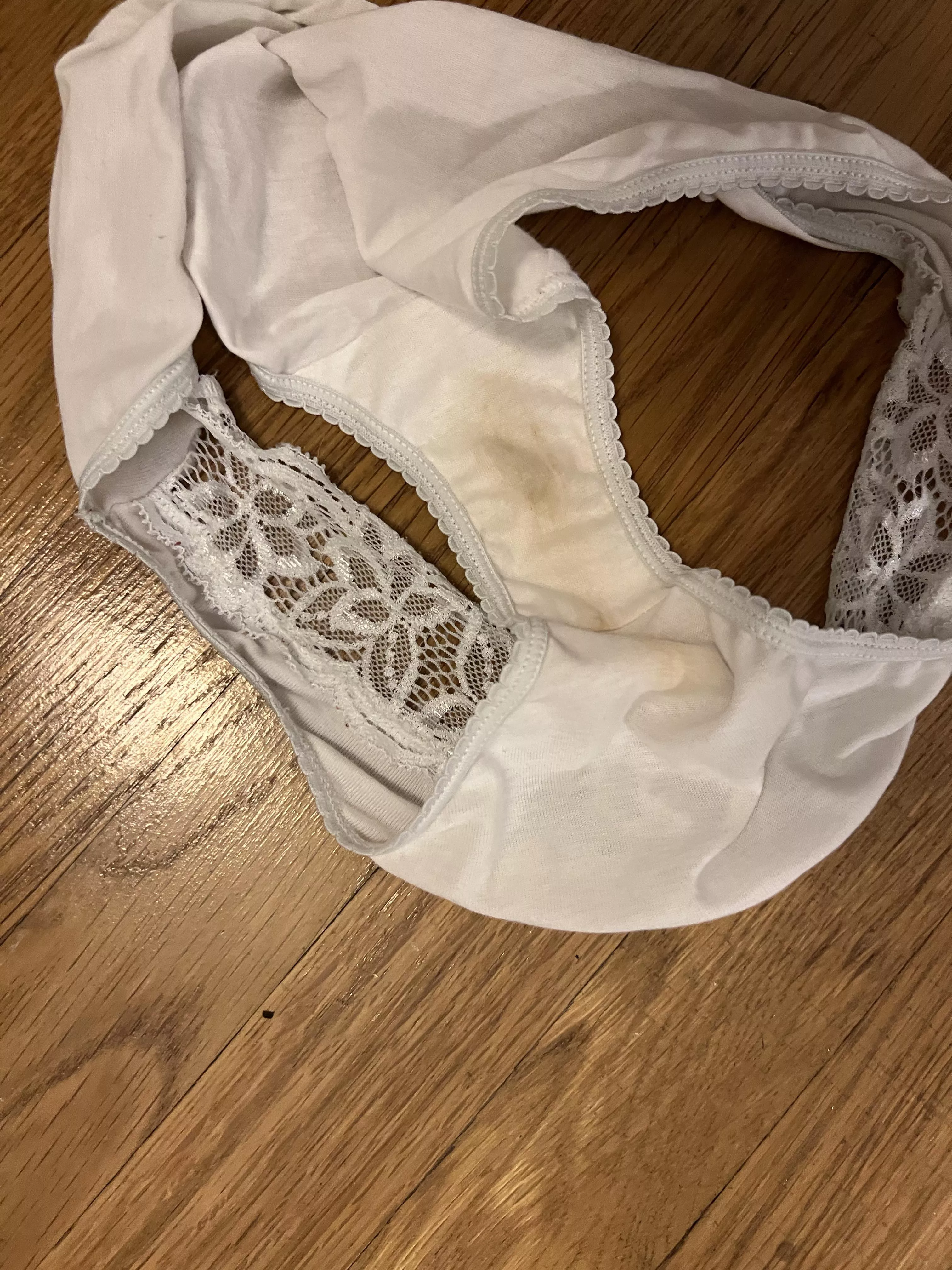 Wife’s dirty white fullbacks