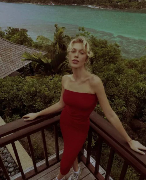 Will you take me for a walk on the beach in a tight red dress?