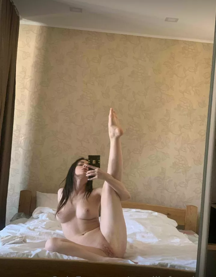 You enjoy watching athletic brunettes?