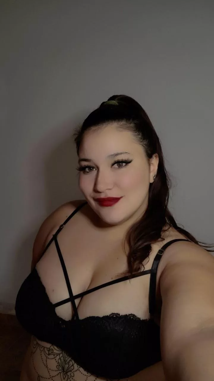 You work a lot? Are you tired? come with me and rest 🥱🥱🥱