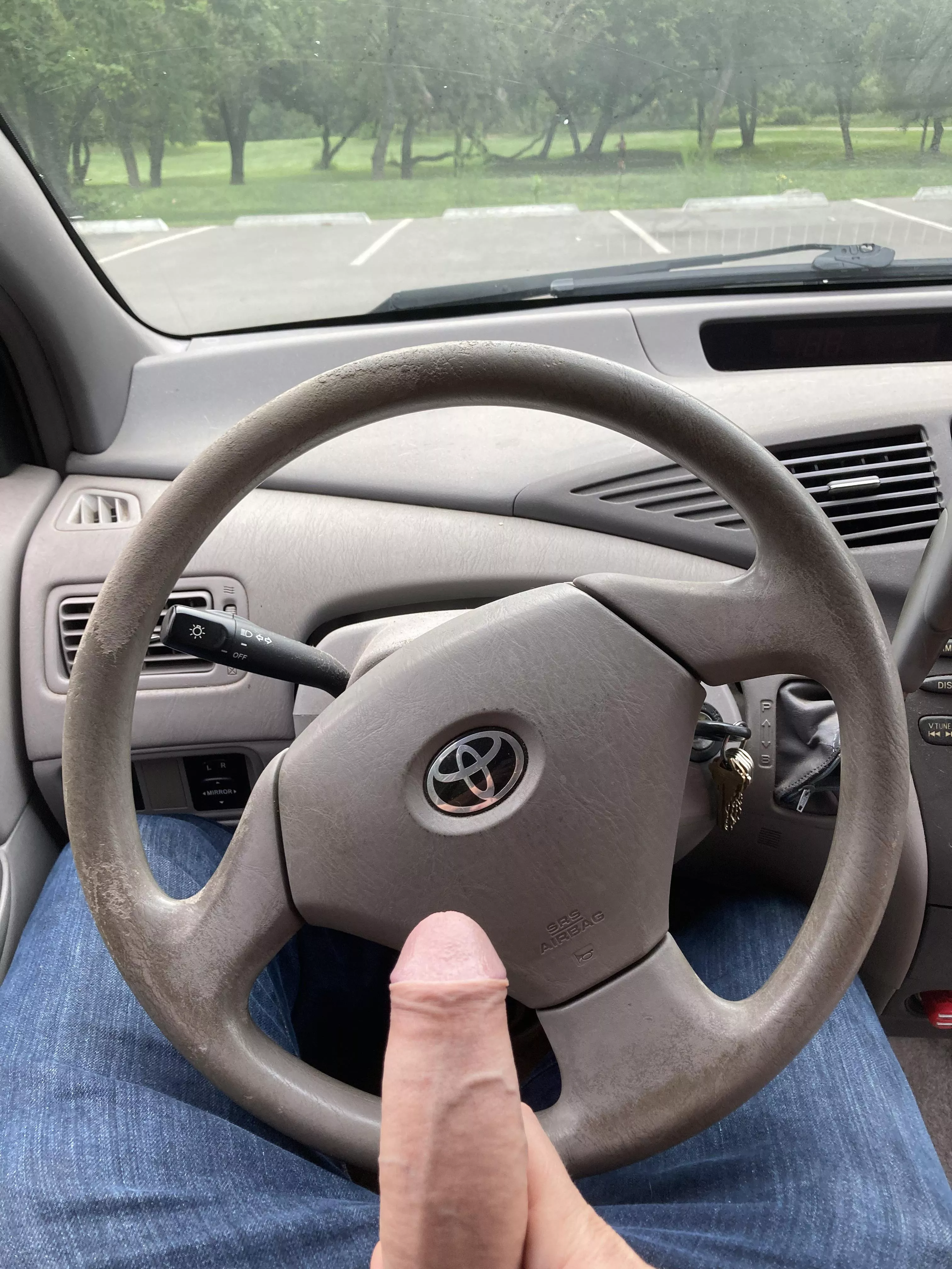 I found a new spot. Even more beautiful people around