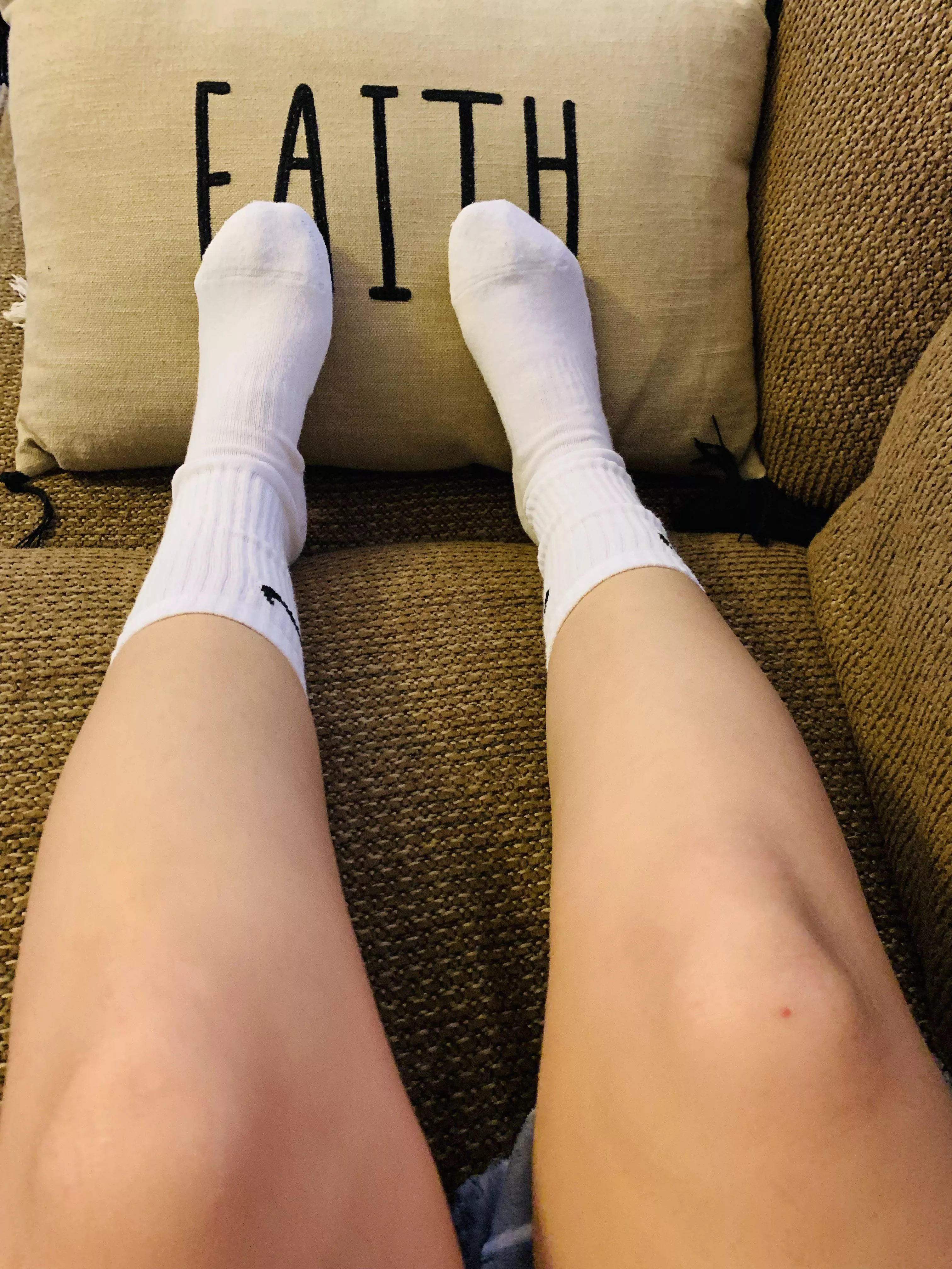 who likes nike sockss:)) [selling] [US]