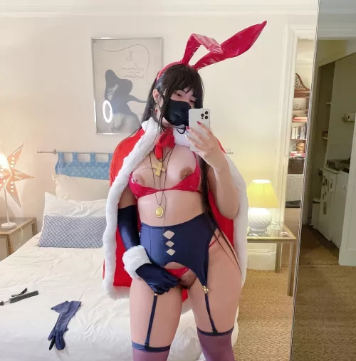 Ever wondered what beneath a Japanse schoolgirl