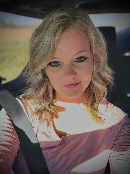 First timer. Have some rules but we’re curious. 9” and up. What do we think??????????????????????? Mainly interested in fit, white, black. Open to options.