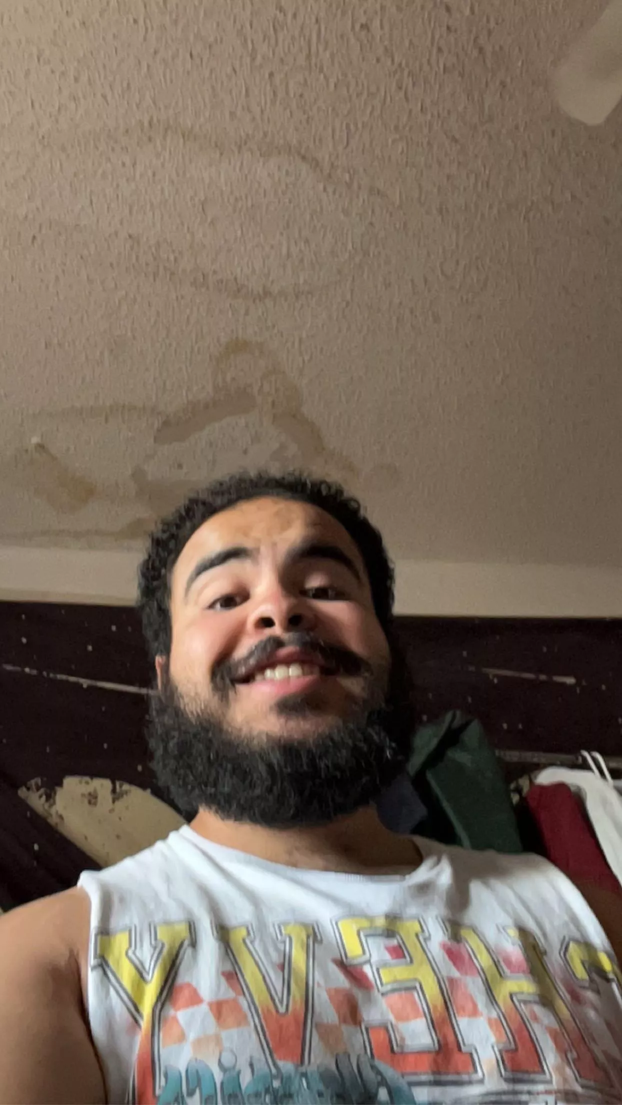 happy hump day, friends! lets chat? dm me! :)