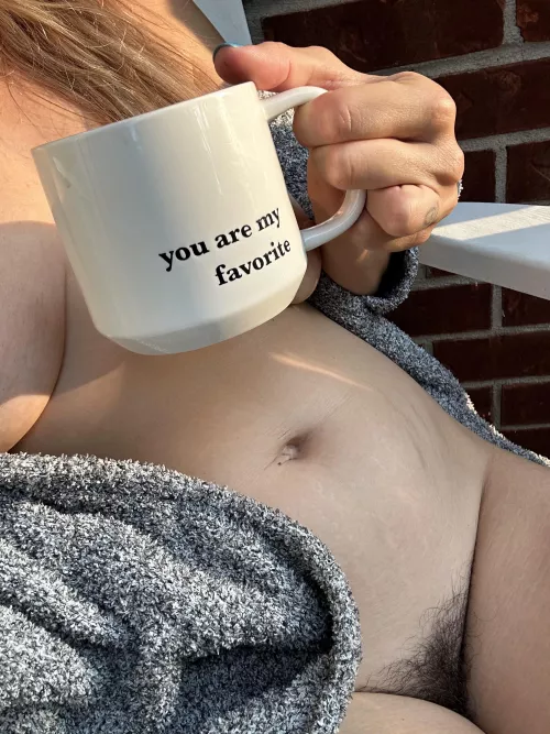 I adore hairy lovers and hairy humans mmmm Gimme a hairy pussy or set of balls all day please.