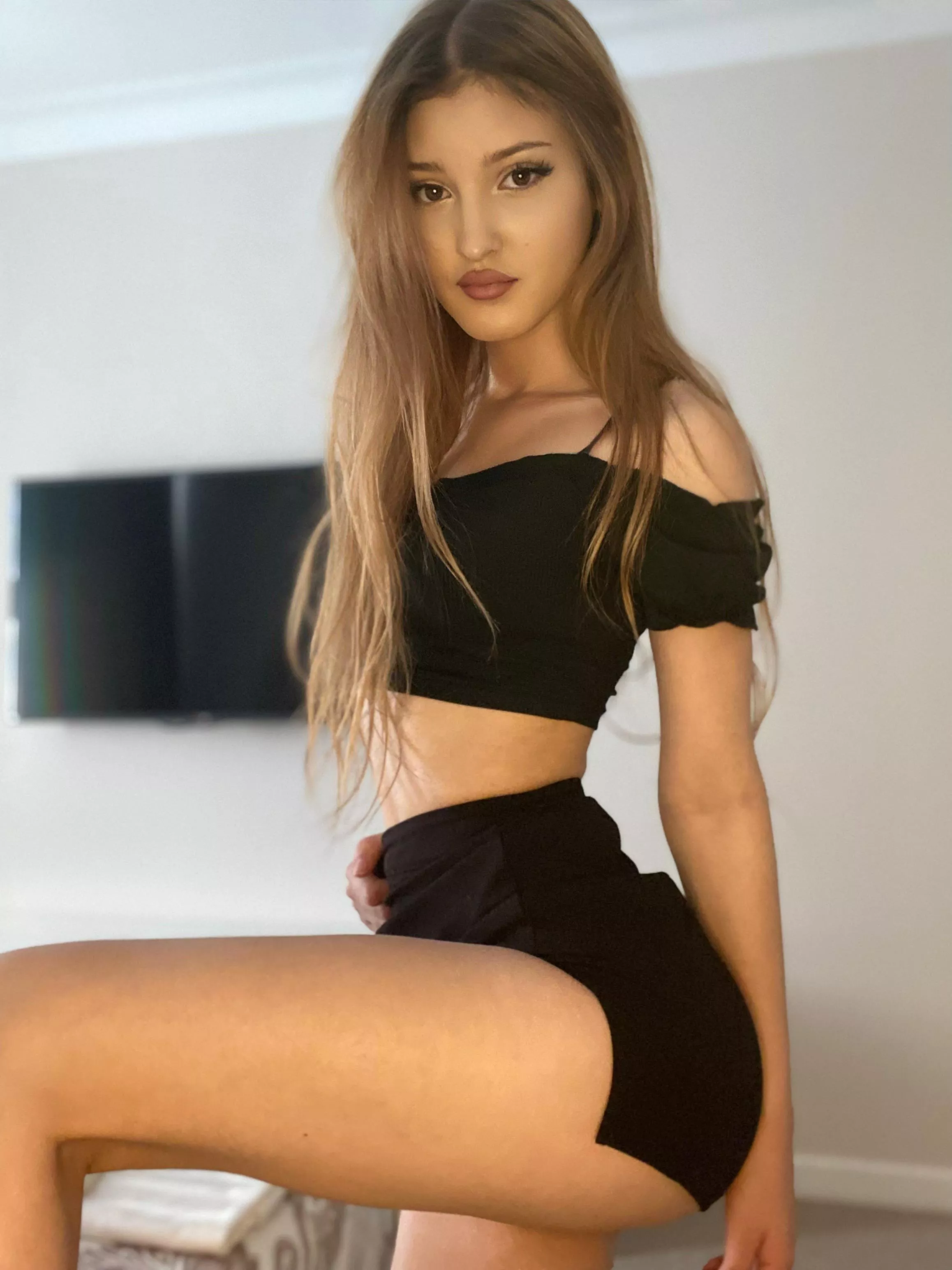 I am looking for a puppy who wants to worship me as his goddess