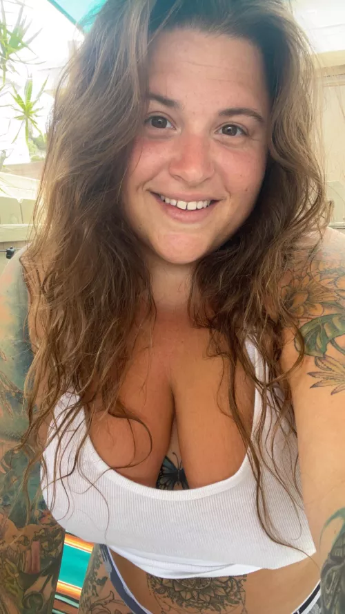 i barley wear a shirt let alone a bra