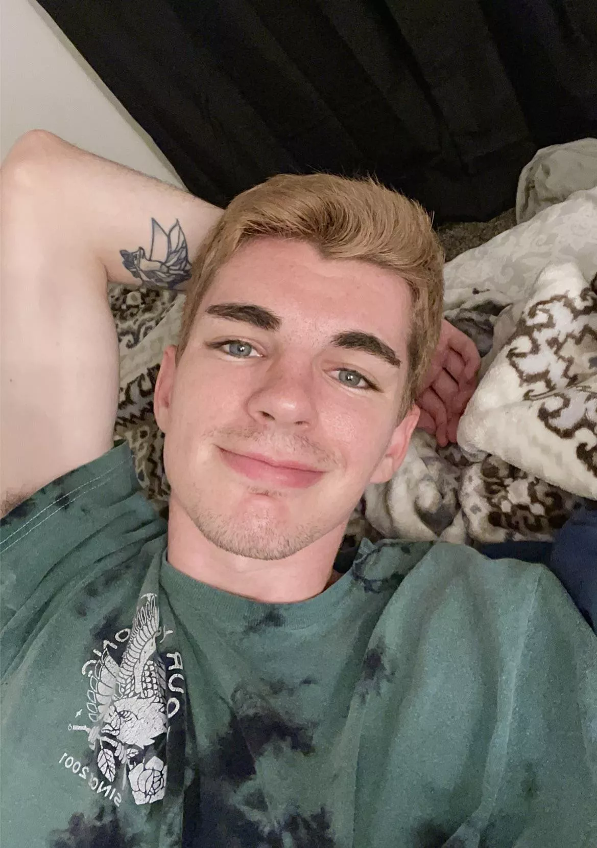 I just want you to look at me like im enough