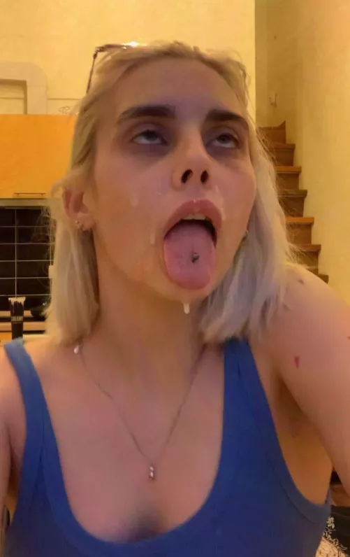 Imagine just being behind me, and kissing my neck as you grab my ass