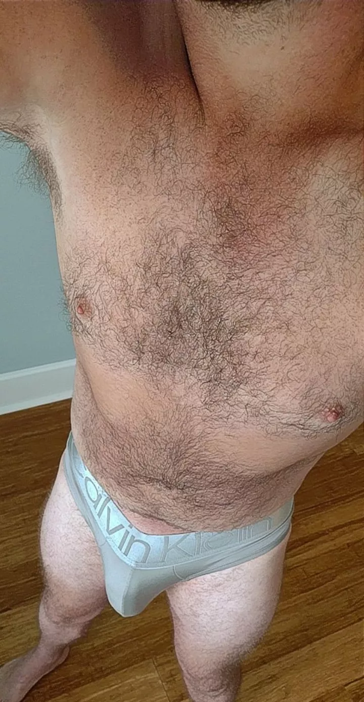 Is hair and bulging CKs sexy?