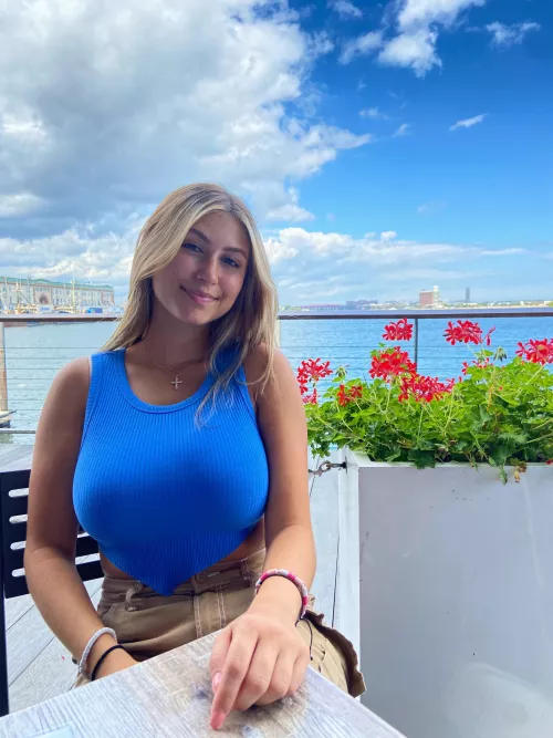 Knows what she has underneath