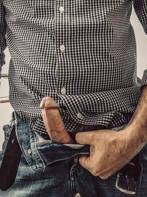 Meet me in my office (40)