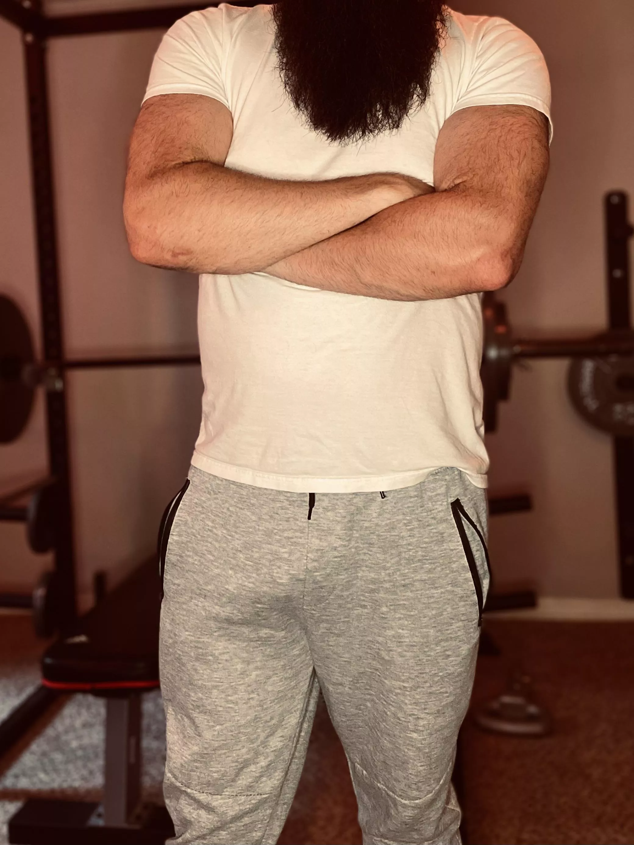 My arms didn’t want me to say anything, but they’re trying really hard to get your attention. 💪