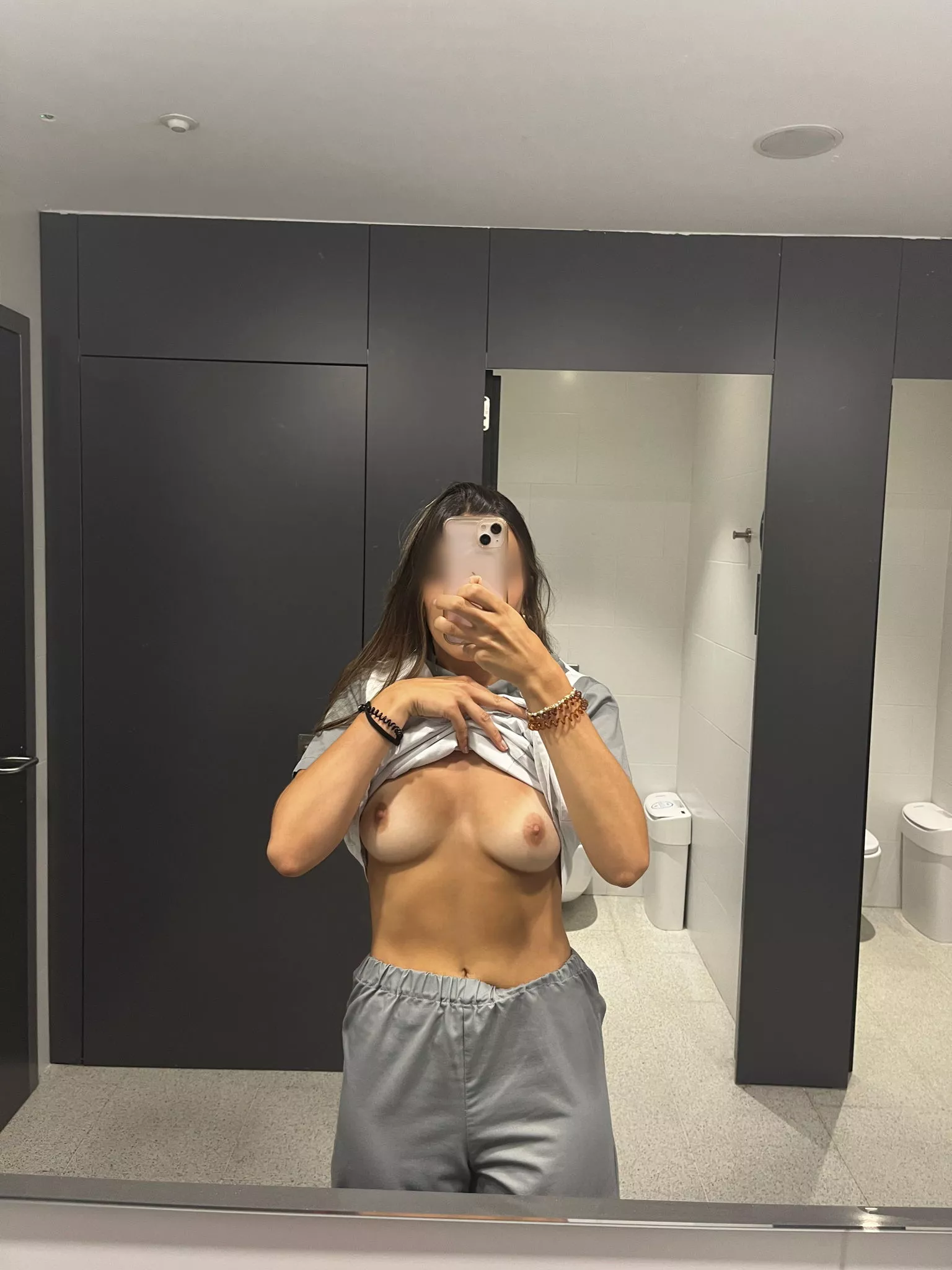 Selfie during my night shift, patients are asleep, nurses are on their phones and I'm taking nudes in the bathroom