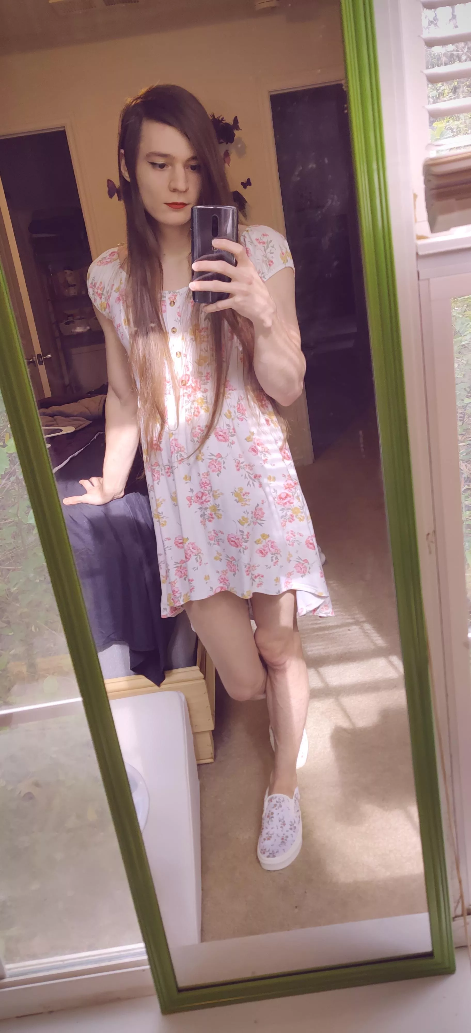 Some sun never killed anyone ☀️🌷