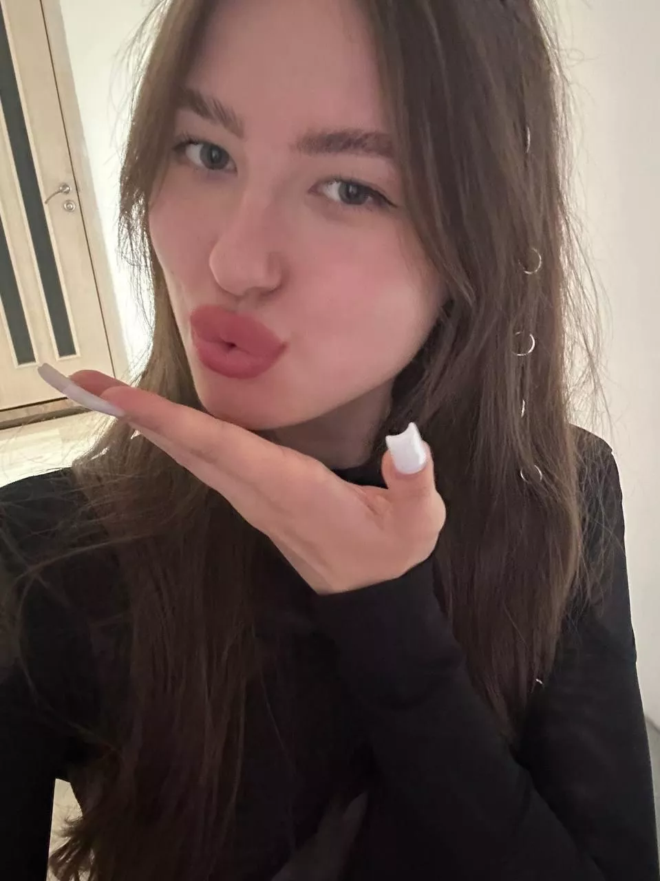 This kiss is for you 🥰