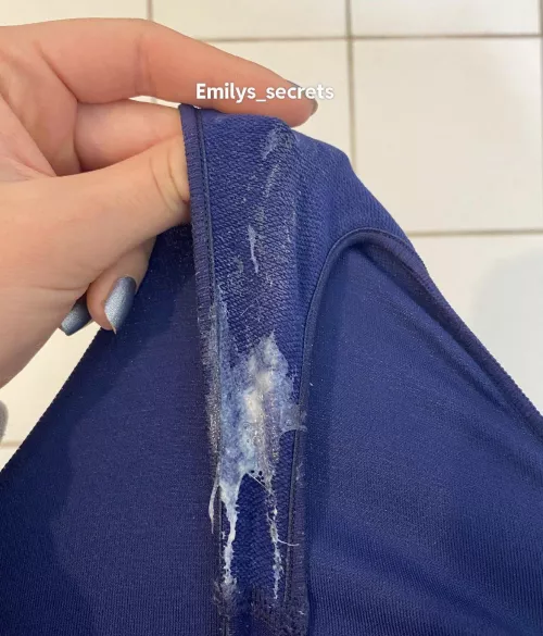 A combination of thinking about you & working out makes my pussy drip 🤭 [f]