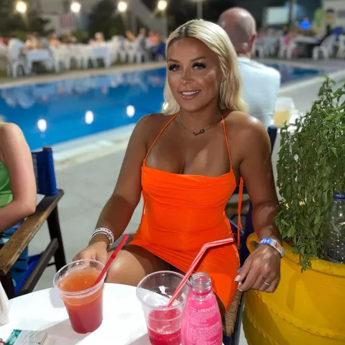 Blonde with kecks out