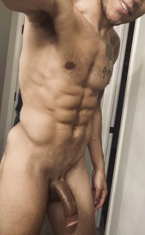 Chicago 30M - Experienced BBC looking for a Hotwife while visiting downtown 8/29-9/2.