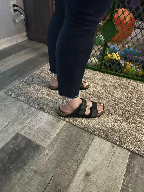 Come help me take these off?