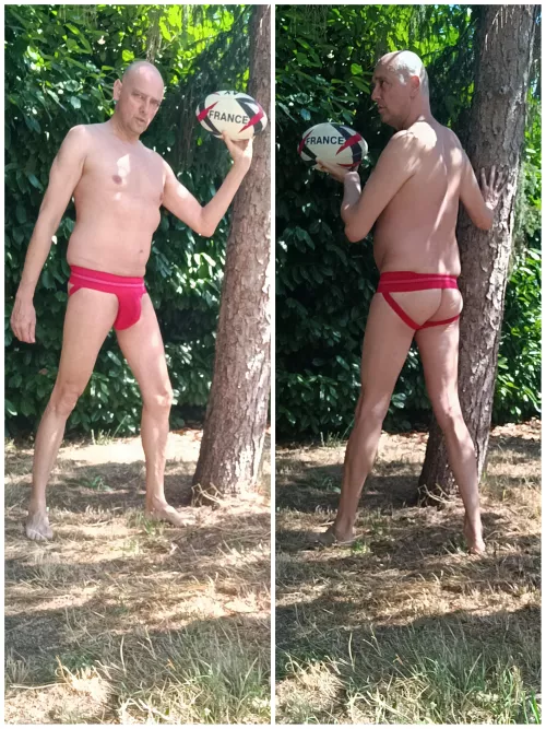 Good afternoon Sirs and fags 😘, it's Sexy Shy Saturday! 😉