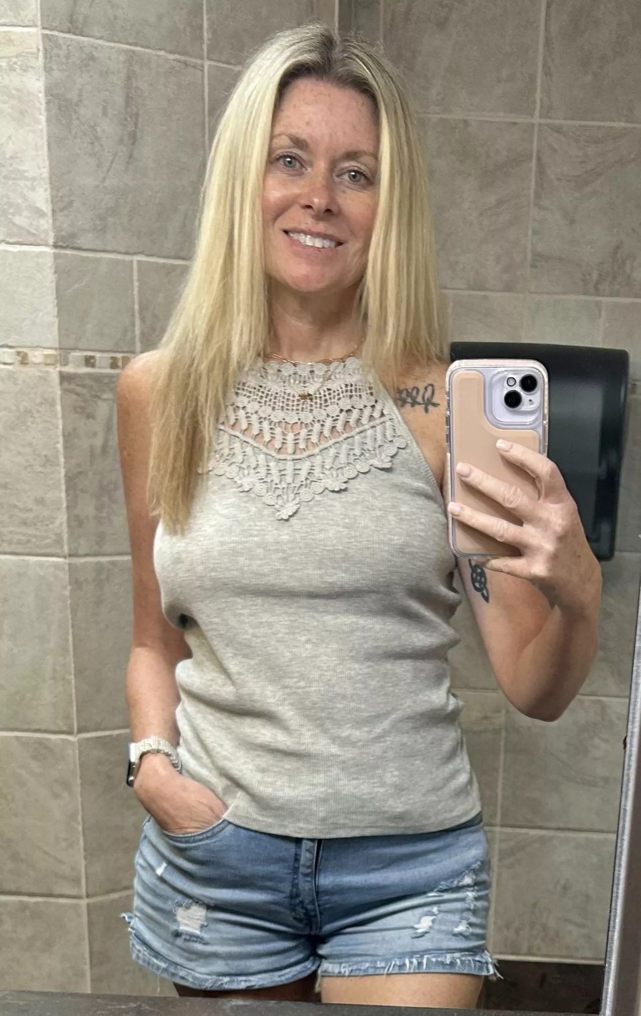 Happy Friday! Pushing 50 but feel like I’m 20!