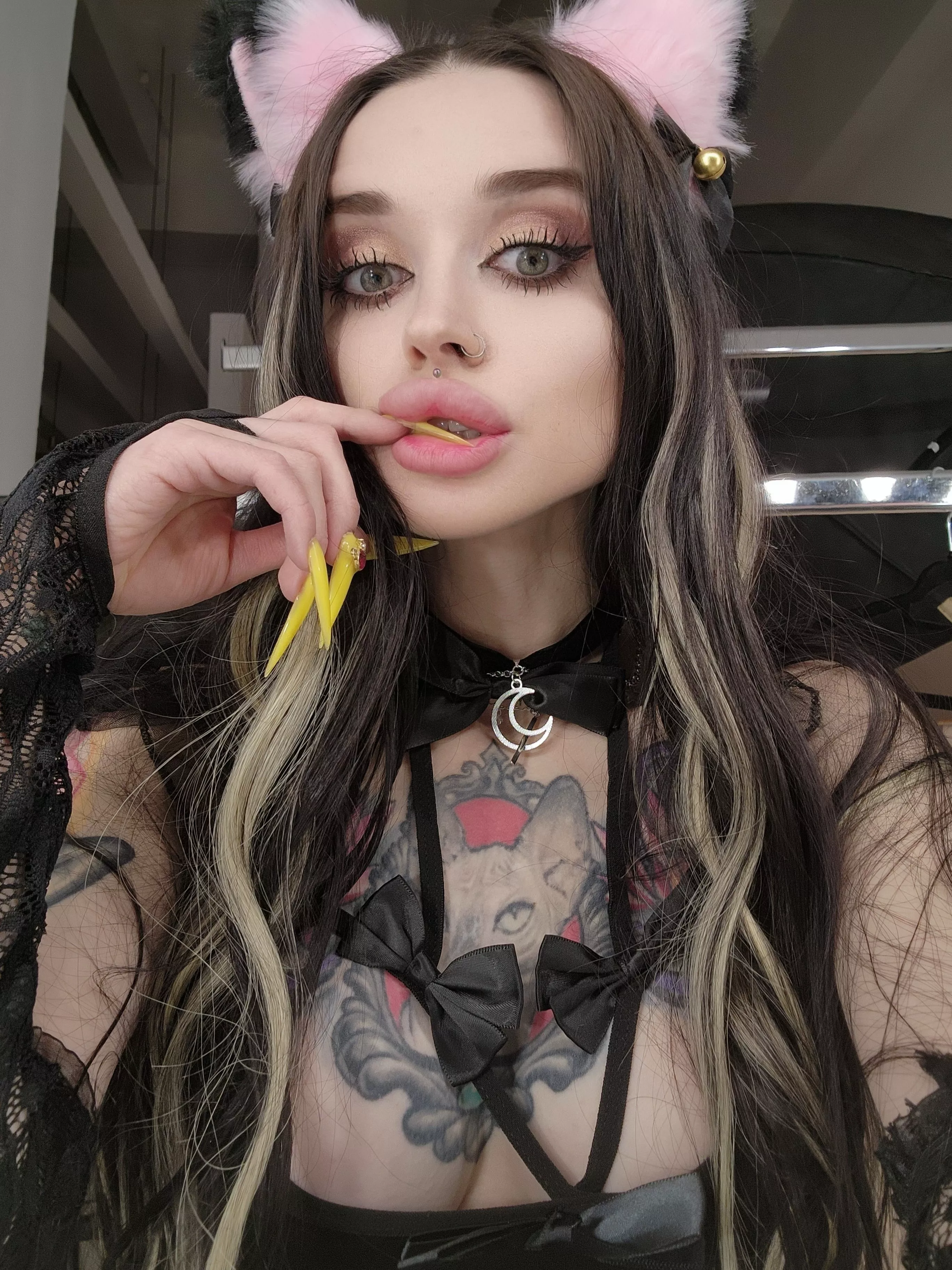 I bought myself such a beautiful set with a collar🤩