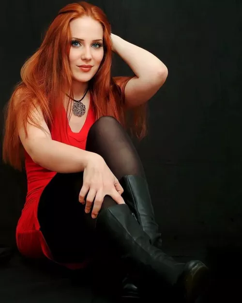Simone Simons