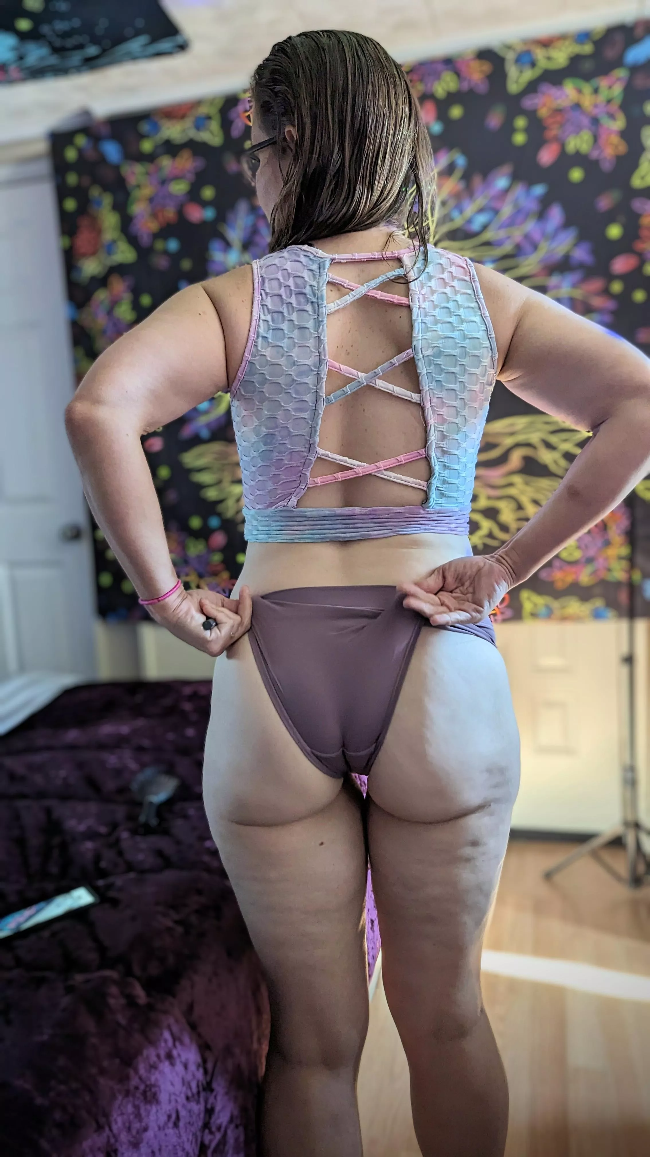 Thick thighs, big ass, little waist