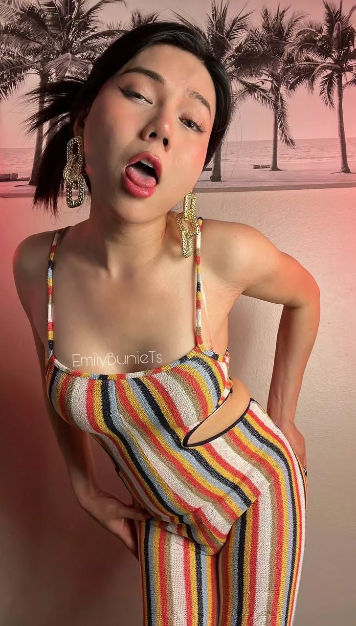 Who wants to dominate me?