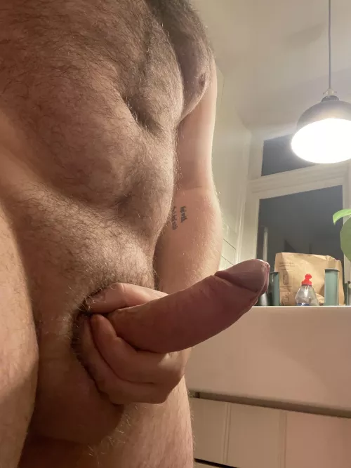 Would you have kitchen fun with a hairy guy like me? ;)