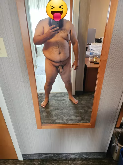 All alone on the hotel room tonight, need a playmate