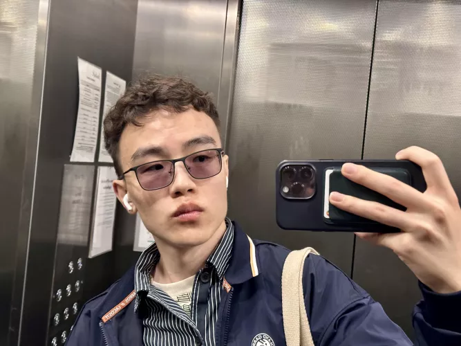 Anyone in Sydney? Would like to make some friends.