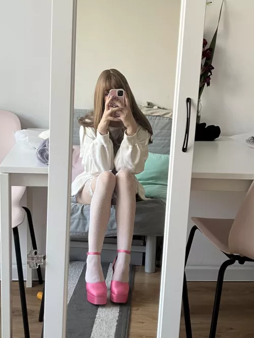 do we like tall femboys? (6’3 in these shoes)