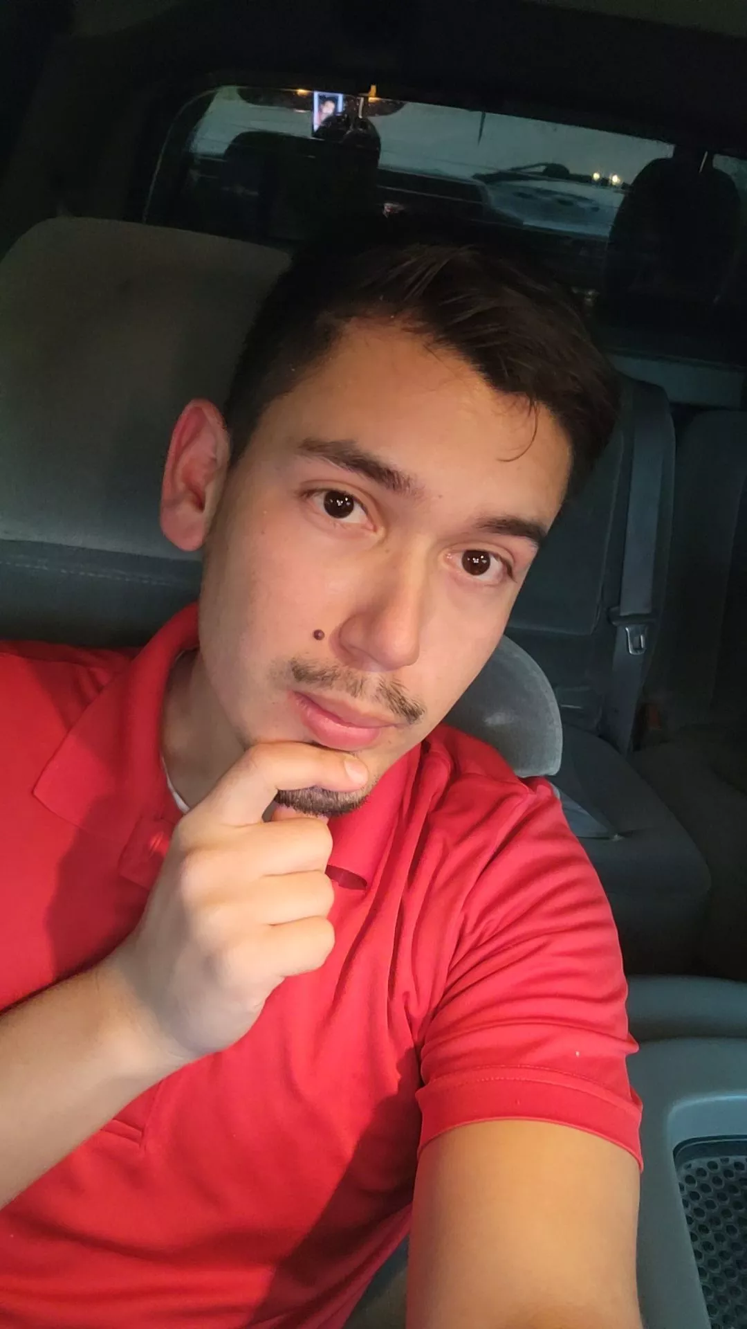 Hai! I just got off work :3 Hai! I just got off work :3