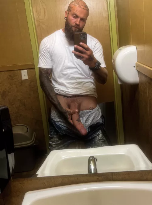 Keep my name out your mouth and my dick in it 😎💯 drop a comment/rate 🙏🏻✌🏼🔨