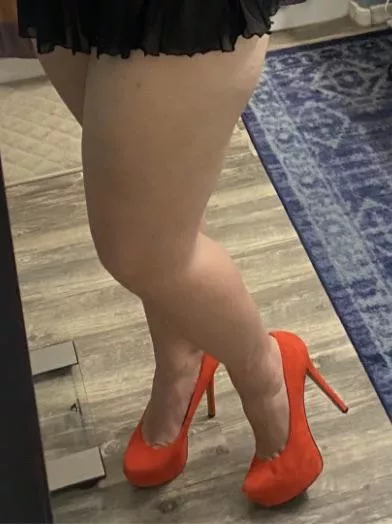 Orange 🍊 (Jessica Simpson’s)