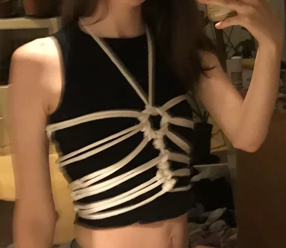 Patiently waiting for halloween! This ribcage-like harness i've developed fits way too nicely