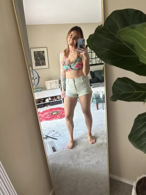 perfect outfit to go out. [F]