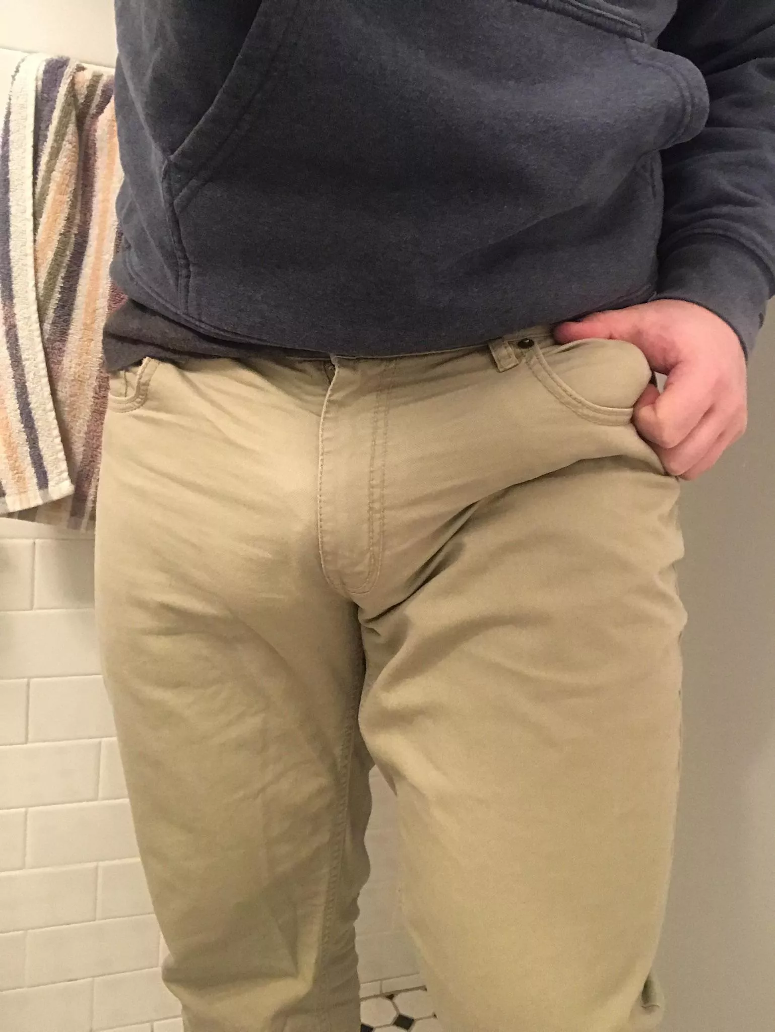 Pocket works better than waistband for me