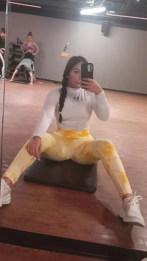 POV: Workout gone wild (can't control my urge to join them) [F]