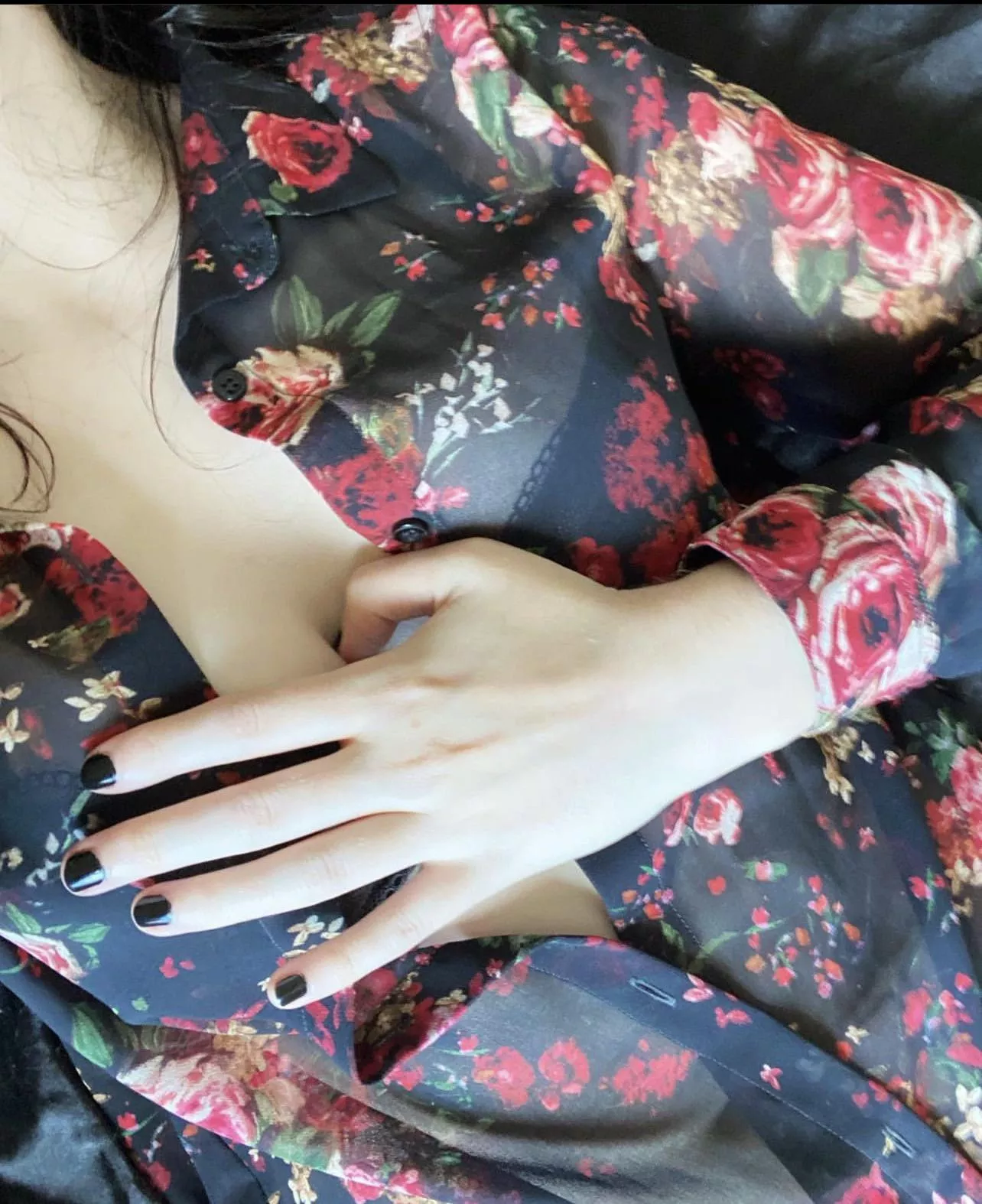 Pretty Pale (Sadistic) Hands.